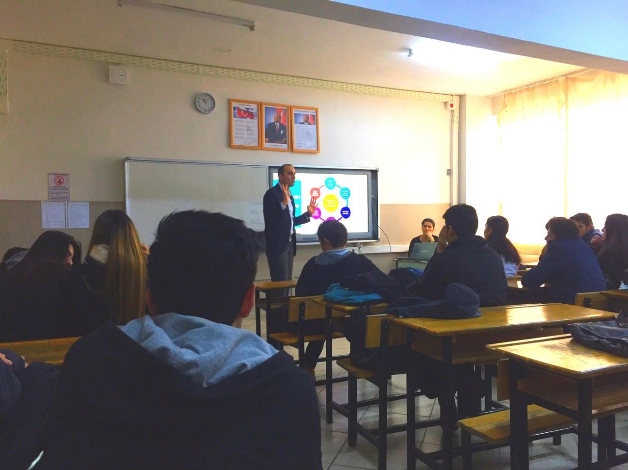 Kadıköy Göztepe Mesleki ve Teknik Anadolu Lisesi için Temel Sigortacılık Eğitim Programı gerçekleştirildi